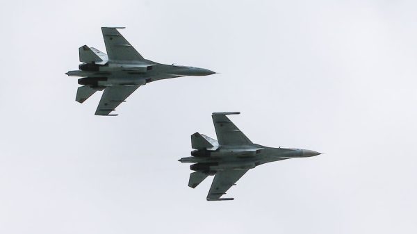 Парвози ҳавопаймоҳои ношинос дар навори марзии Ироқ ва Сурия