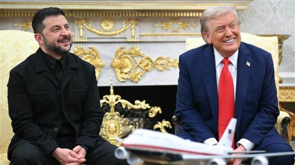 Лӯъбатакон