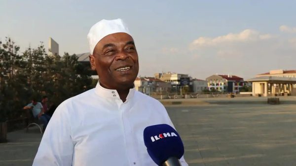 Иброҳим Ричмонд - кашише, ки бо як руъё мусалмон шудааст