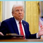 Трамп Фаронсаро ҳампаймони «бефоида» хонд