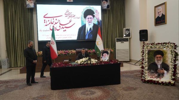 Изҳори ҳамдардии Сарвазири Тоҷикистон дар сафорати Эрон