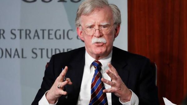 Интиқоди тунди Ҷон Болтон аз Тромп