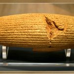 Қаҳрамонон ва хоинон аз дидгоҳи таърих