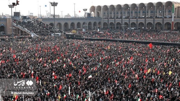 Эътирофи Тромп дар мавриди эрониҳо ва раҳбарияти Эрон